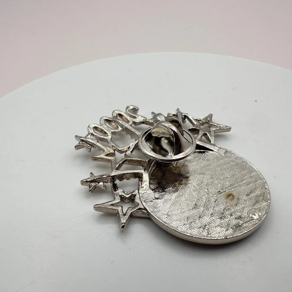 Vintage 90s‎ 2000 Millennium Clock Pin Brooch Silver Tone Shooting Star Jewelry